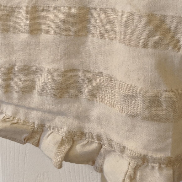 Cream/ivory striped box blouse (M) - Picture 3 of 6